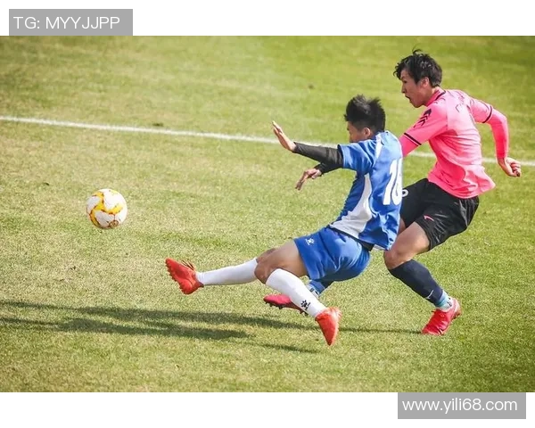 儿童足球主题蛋糕创意设计让孩子化身绿茵场小小球星